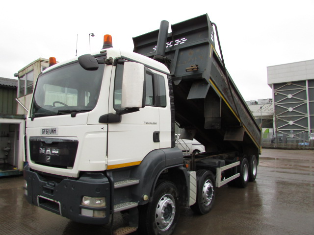 Vehicle Photo 7