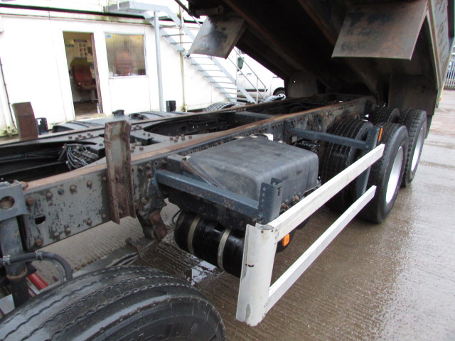 Vehicle Photo 9