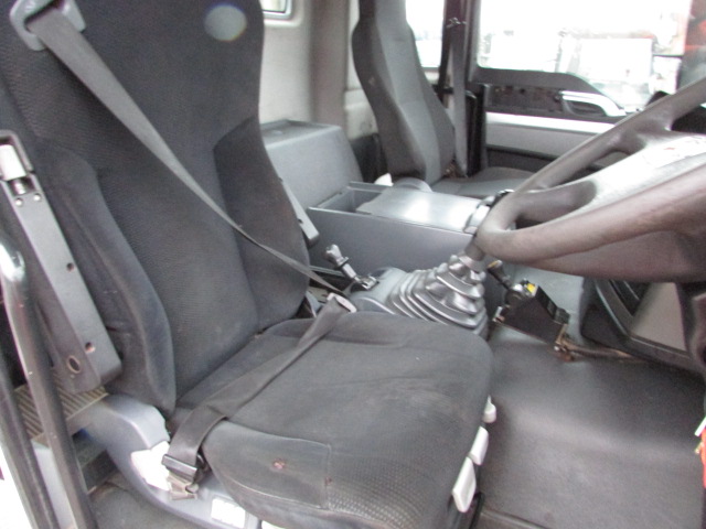 Vehicle Photo 18