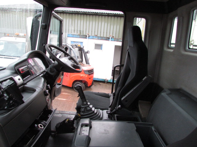 Vehicle Photo 25