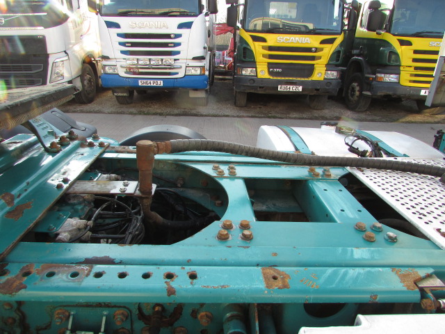 Vehicle Photo 9