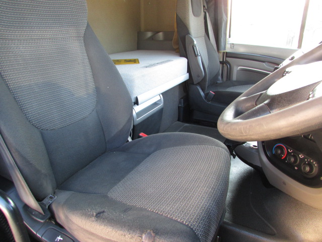 Vehicle Photo 28