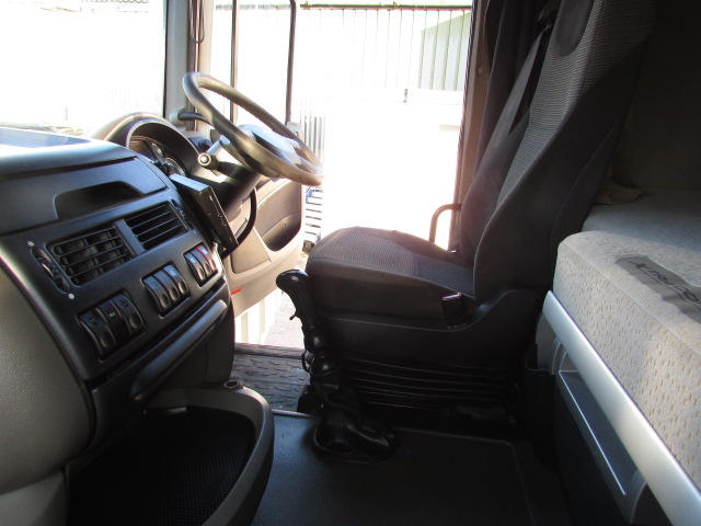 Vehicle Photo 27
