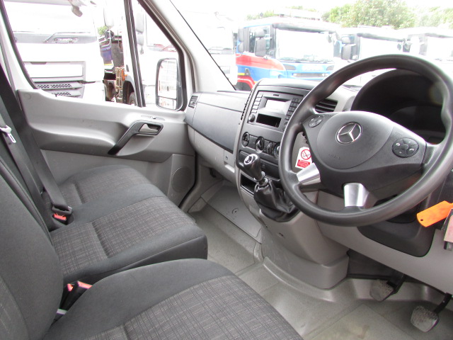 Vehicle Photo 10