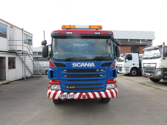 Vehicle Photo 2