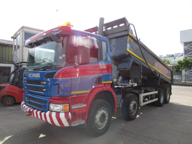 Vehicle Photo 8
