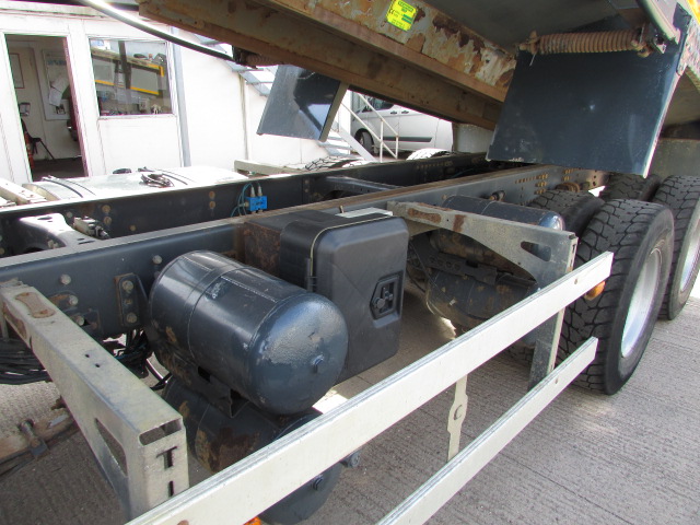 Vehicle Photo 9