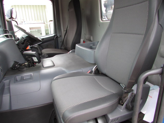 Vehicle Photo 26
