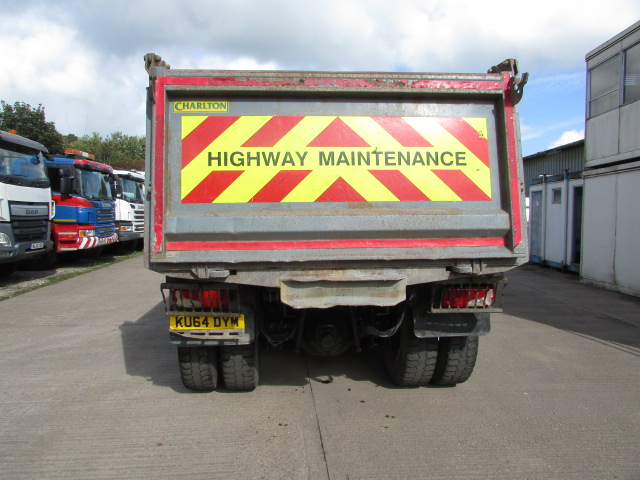 Vehicle Photo 5