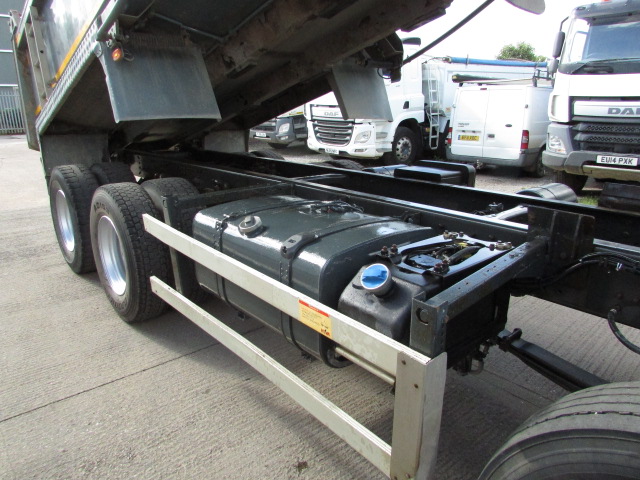 Vehicle Photo 11
