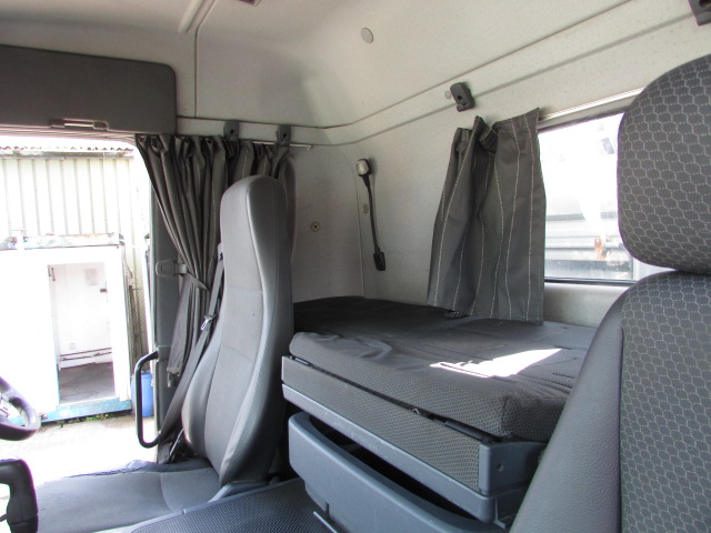 Vehicle Photo 27