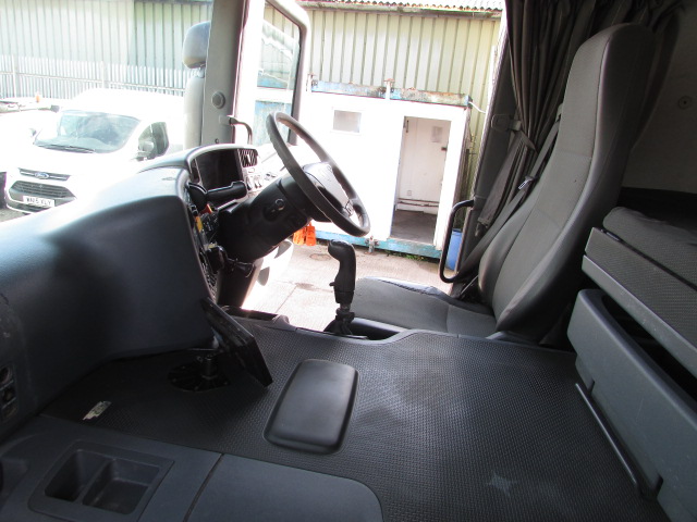 Vehicle Photo 28