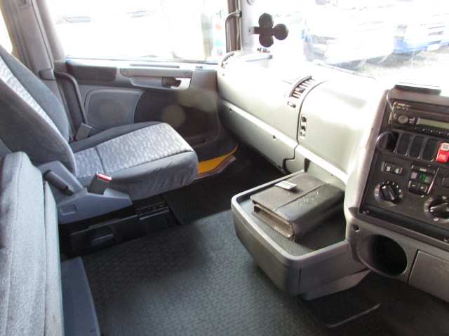 Vehicle Photo 19