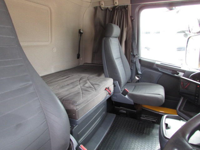Vehicle Photo 16