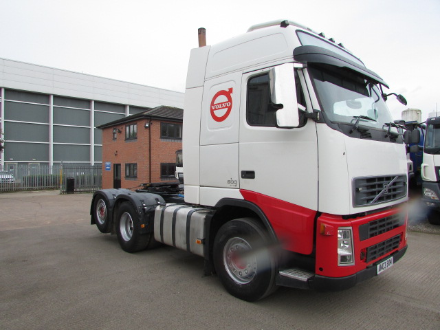 VOLVO FH13.400 GLOBETROTTER 6X2 TRACTOR UNIT (AN03 BOW) S/N 3826