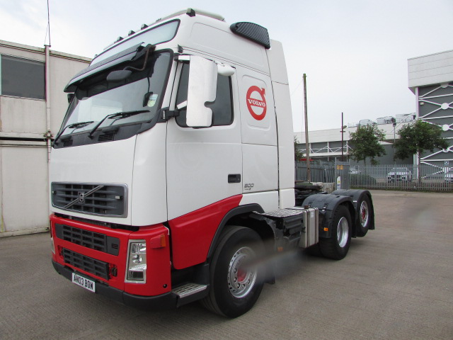 Vehicle Photo 8