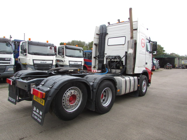 Vehicle Photo 11