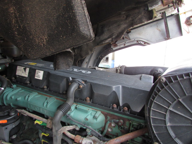 Vehicle Photo 9