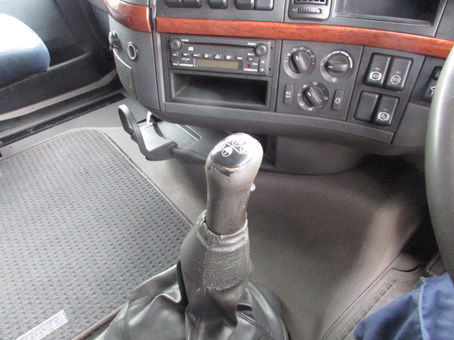 Vehicle Photo 13