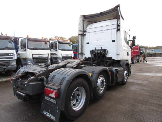 Vehicle Photo 9