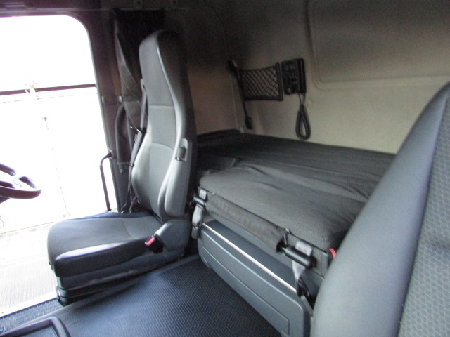 Vehicle Photo 25