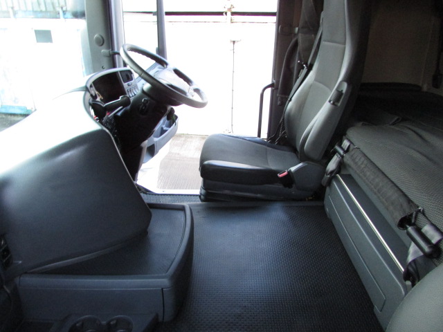 Vehicle Photo 26