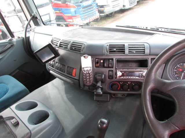 Vehicle Photo 13