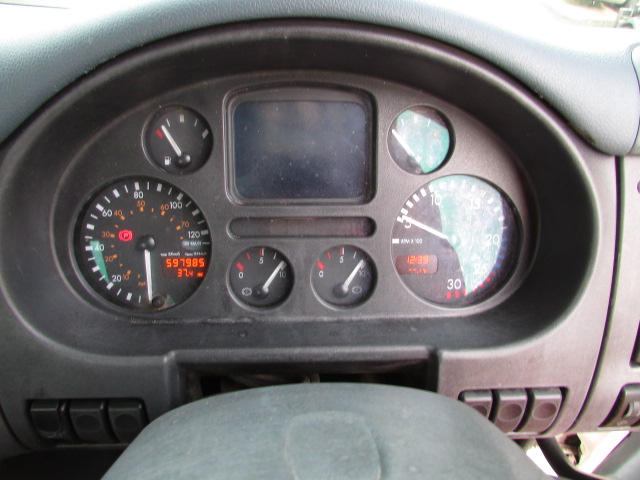 Vehicle Photo 12