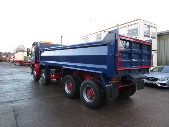 Vehicle Photo 12