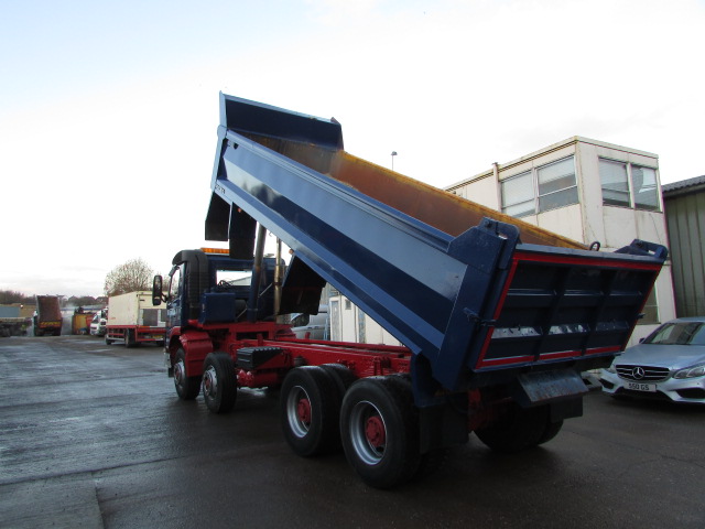 Vehicle Photo 14