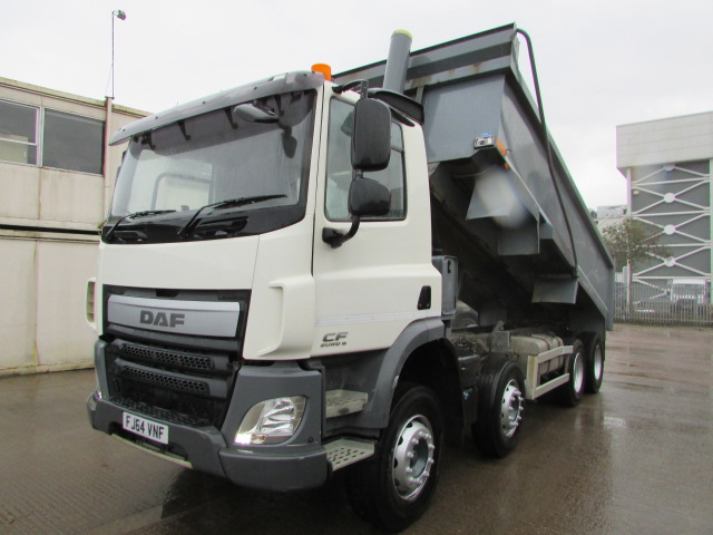 Vehicle Photo 5