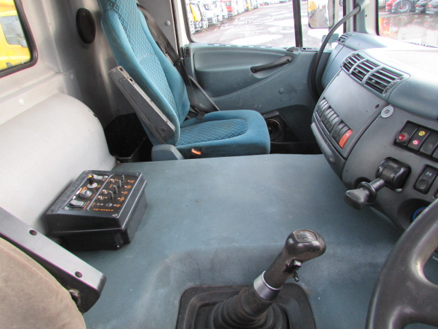 Vehicle Photo 12