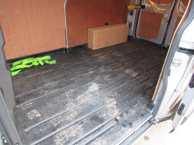 Vehicle Photo 16