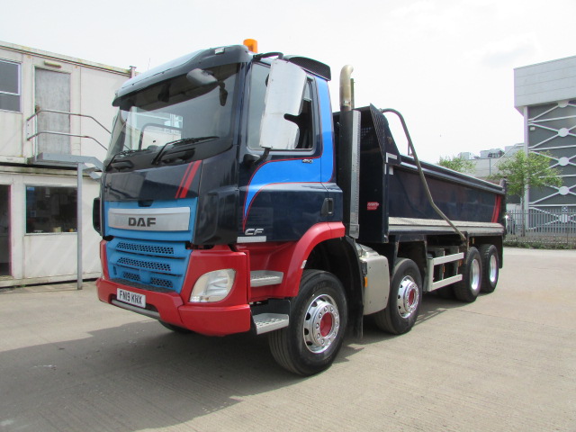 Vehicle Photo 5