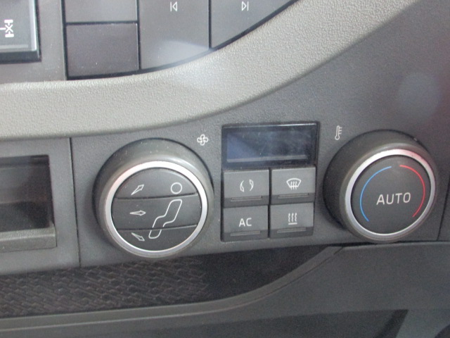 Vehicle Photo 15