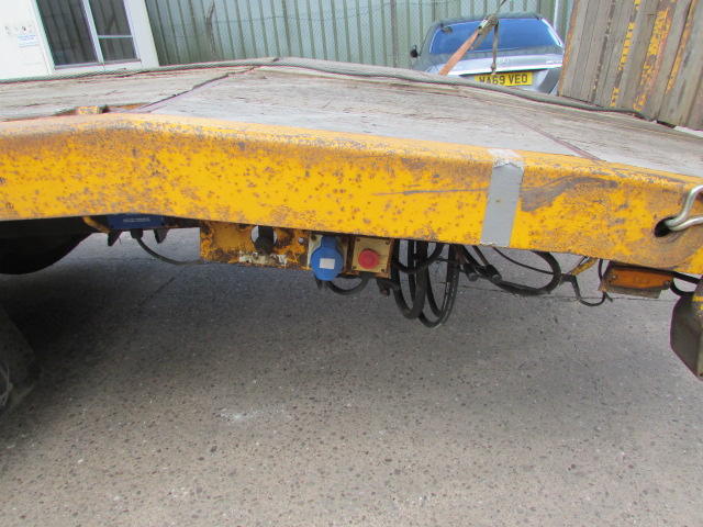 Vehicle Photo 13