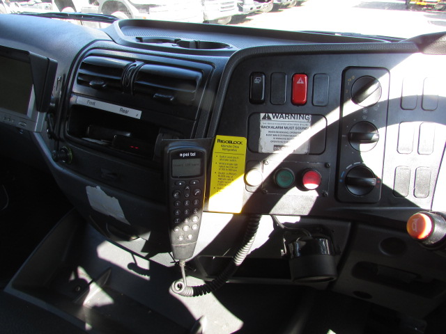 Vehicle Photo 14
