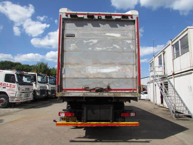 Vehicle Photo 13
