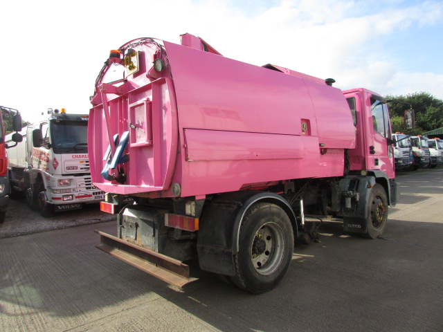 Vehicle Photo 12