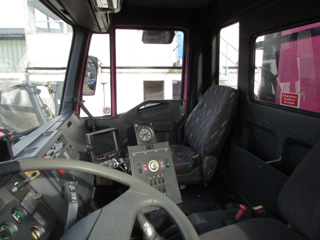 Vehicle Photo 18