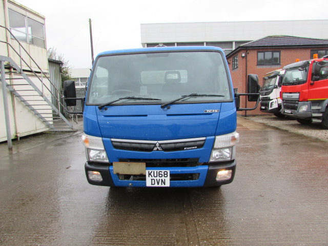 Vehicle Photo 6