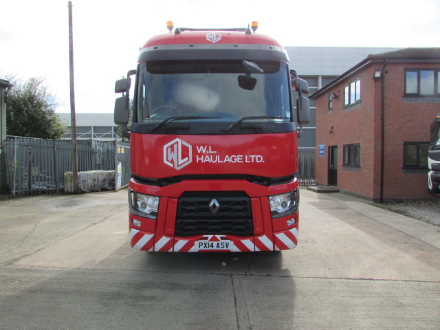 Vehicle Photo 2