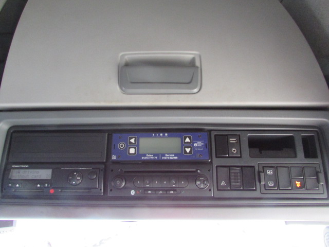 Vehicle Photo 11
