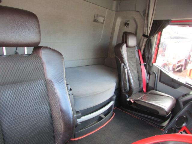 Vehicle Photo 13