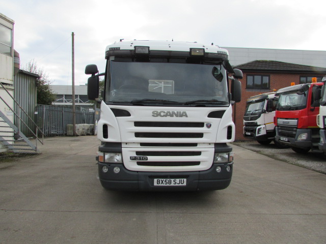 Vehicle Photo 2