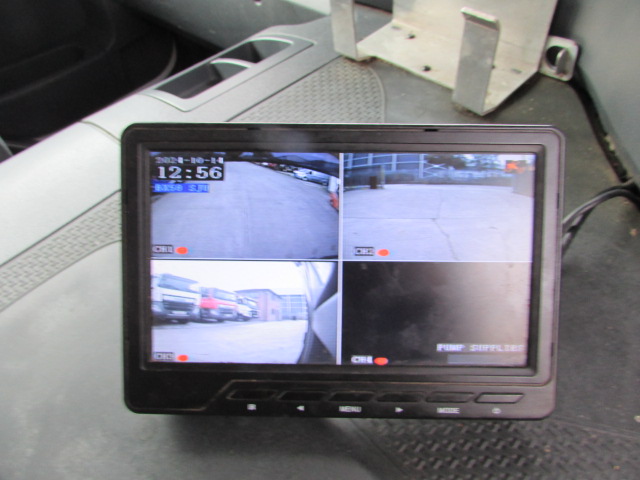 Vehicle Photo 15