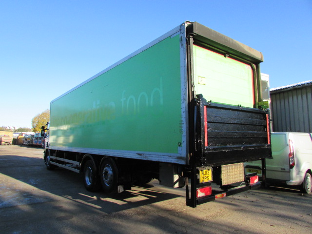 Vehicle Photo 13