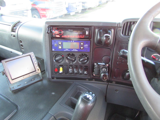 Vehicle Photo 10