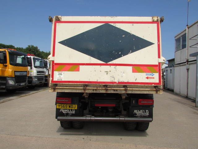 Vehicle Photo 11