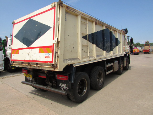 Vehicle Photo 9